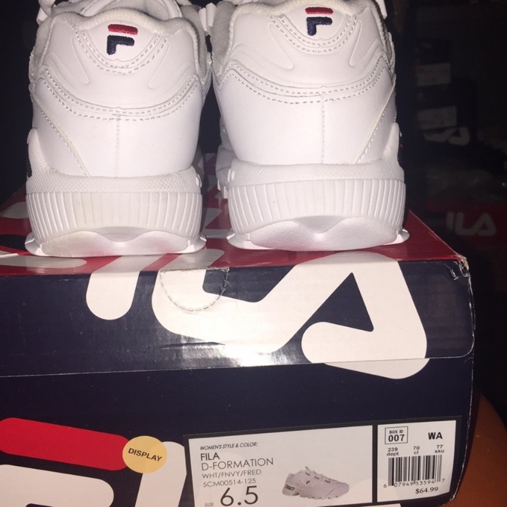 Brand new Fila shoes for women - Picture 5 of 6